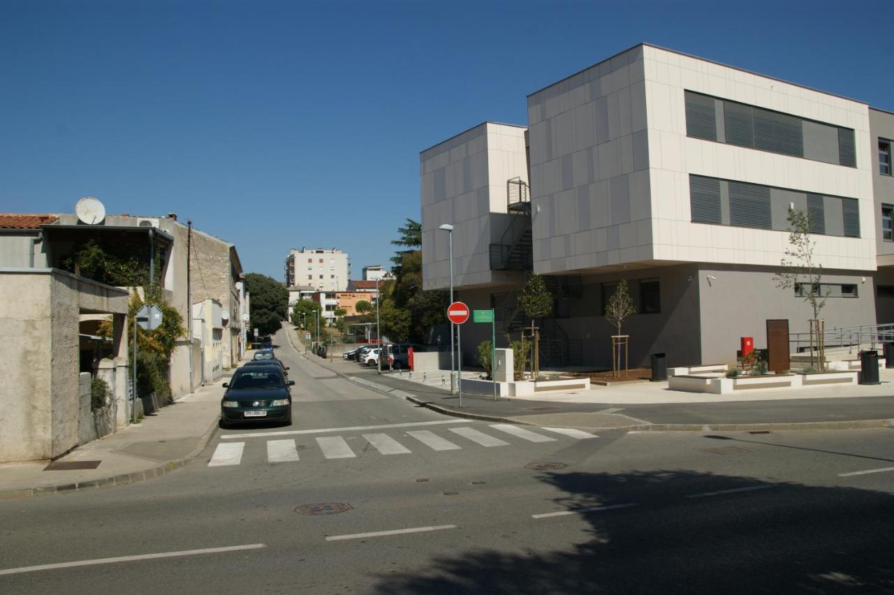 Apartman Adriatic Pula Exterior photo