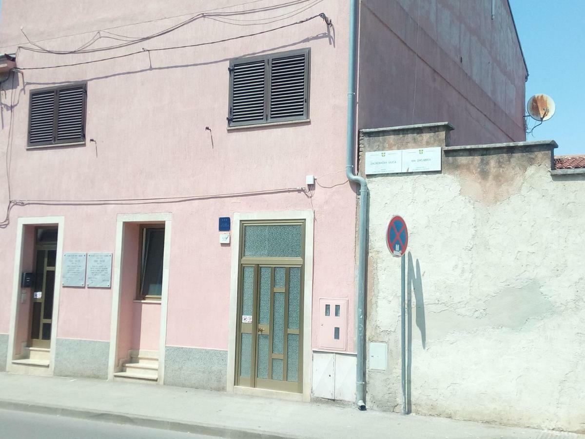 Apartman Adriatic Pula Exterior photo
